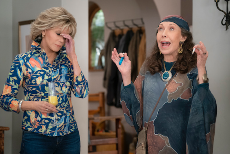 2 ladies talking